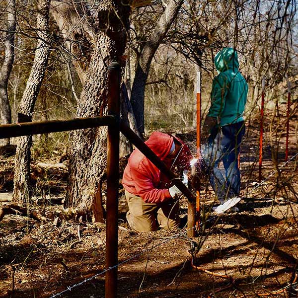 Davis Fencing of Walters, OK installs every sort of commercial and residential fencing throughout Southern Oklahoma and North Texas..